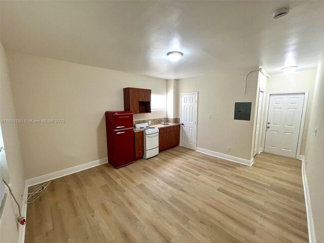 8411 Biscayne Blvd in Miami, FL - Building Photo - Building Photo