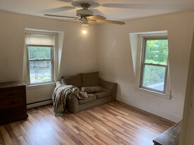 146 Allston St, Unit 3 Apartamentos