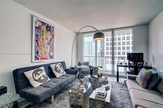 500 Brickell Ave, Unit Brickell 500 in Miami, FL - Foto de edificio - Building Photo