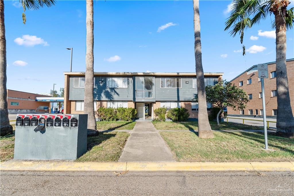 8 S Montevideo Ave in Edinburg, TX - Building Photo