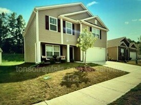 304 Millen Dr in Woodruff, SC - Building Photo