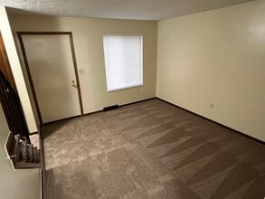 3197 Cedar Grove Pl S in Grove City, OH - Building Photo - Building Photo