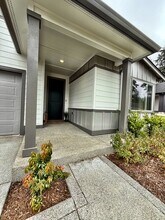 2405 NE Waterlily Wy in Poulsbo, WA - Building Photo - Building Photo