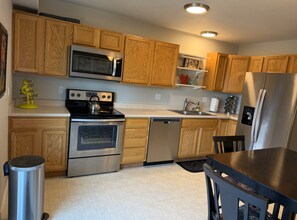 2029 Oakcrest Cir in Castle Rock, CO - Foto de edificio - Building Photo