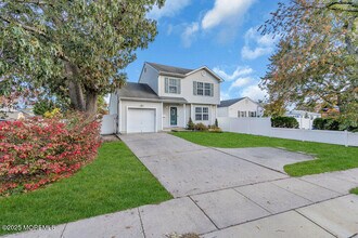 1014 Beaver Dam Rd in Point Pleasant, NJ - Building Photo - Building Photo