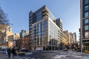 280 8th Ave in New York, NY - Building Photo