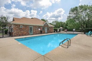 Meadow Creek in Goodlettsville, TN - Building Photo