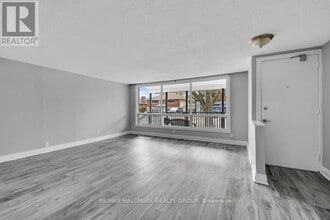 833 Maplewood Ave in Ottawa, ON - Building Photo - Building Photo