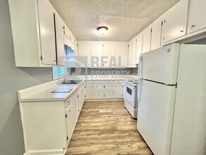 2403 Groveland Cir S in Macon, GA - Building Photo - Building Photo