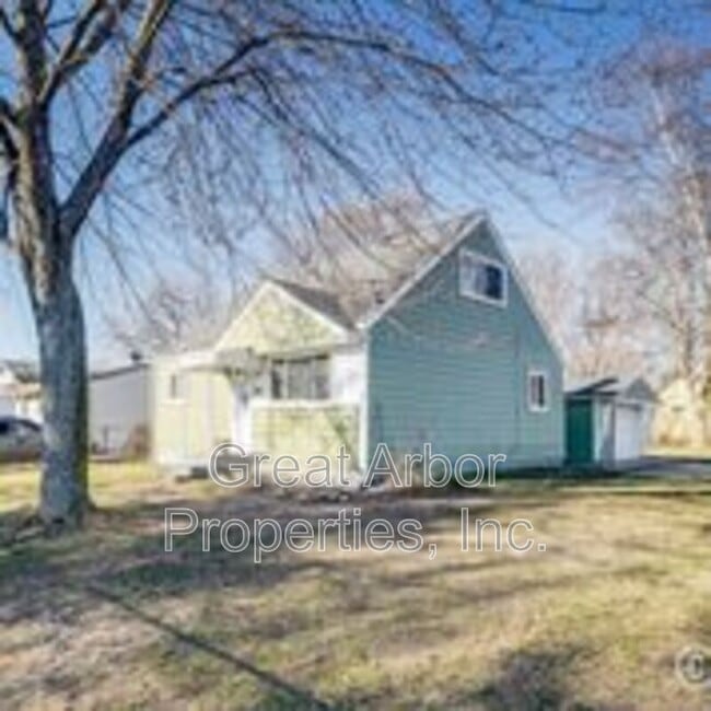 1062 Rambling Rd in Ypsilanti, MI - Building Photo - Building Photo