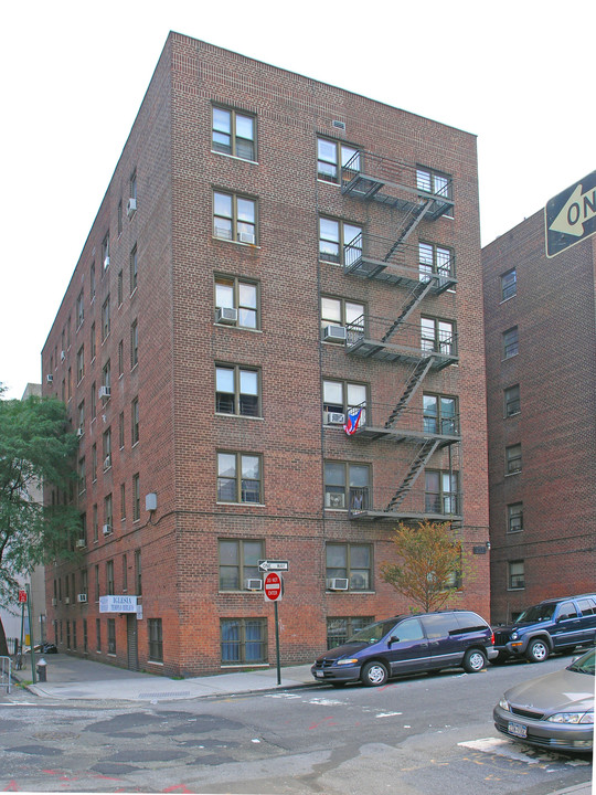 214 East 163 Street in Bronx, NY - Foto de edificio