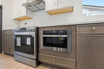 412 St Clair Ave in Columbus, OH - Building Photo - Building Photo