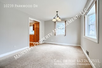 10239 Parkwood Dr in Kensington, MD - Building Photo - Building Photo