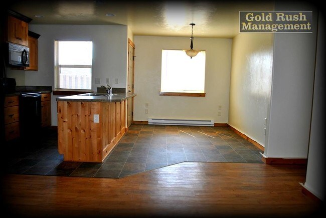 195 Silsbee Ave-Unit -3 in Helena, MT - Building Photo - Building Photo