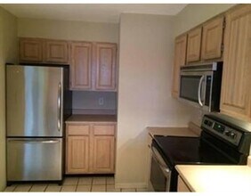 15 Marion St in Brookline, MA - Building Photo - Building Photo