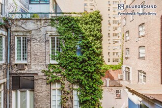 7 E 75th St in New York, NY - Building Photo - Building Photo