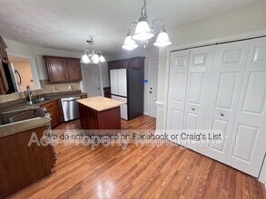 2826 Aristocrat Ln in Fayetteville, NC - Building Photo - Building Photo