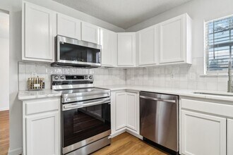 104 Wingspan Way in Chapin, SC - Building Photo - Building Photo