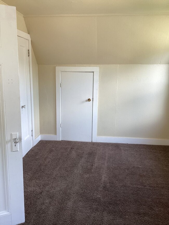 2642 N 54th St in Milwaukee, WI - Building Photo - Building Photo