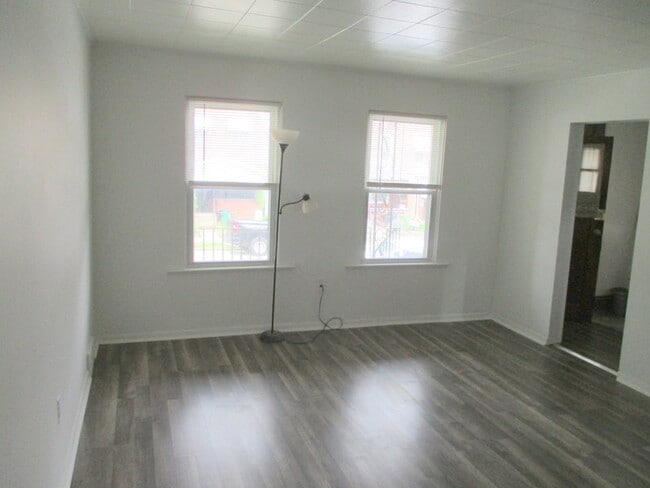 534 Glenwood Ave in Ambridge, PA - Building Photo - Building Photo
