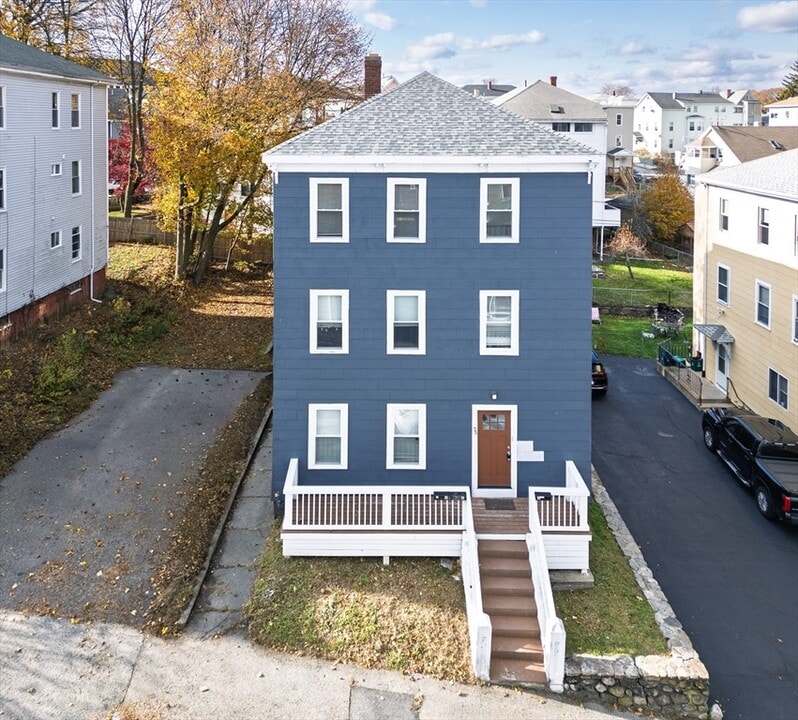 75 Gage St in Worcester, MA - Building Photo