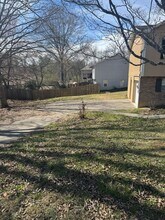 1728 Sundrop Dr in Knoxville, TN - Foto de edificio - Building Photo