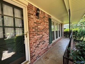 1925 Lynnbrook Dr SW in Huntsville, AL - Building Photo - Building Photo