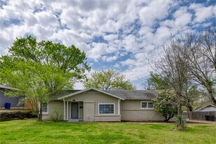 1604 Weiler Blvd in Fort Worth, TX - Building Photo