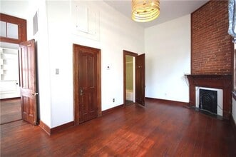 1701 Prytania St in New Orleans, LA - Building Photo - Building Photo