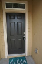 2047 April Oaks Dr in Jacksonville, FL - Building Photo - Building Photo