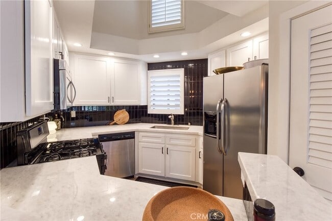 17202 Corbina Ln, Unit 205 in Huntington Beach, CA - Foto de edificio - Building Photo