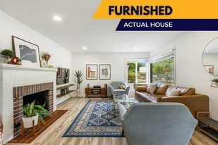 8626 13th Ave SW in Seattle, WA - Building Photo