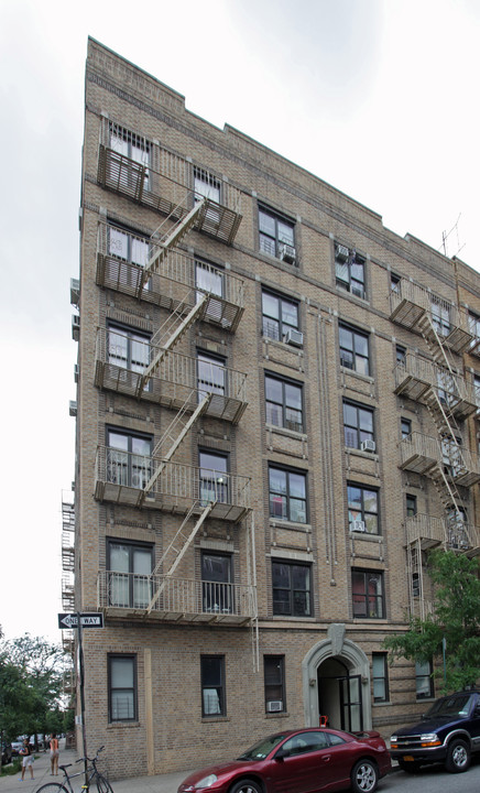 393-395 Hewes St in Brooklyn, NY - Foto de edificio