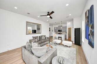 8815 Edgar St in Houston, TX - Building Photo - Building Photo