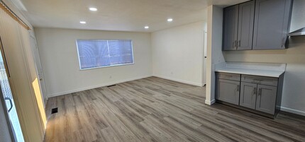 N. N Maddux Dr-Unit -1045 in Reno, NV - Building Photo - Building Photo