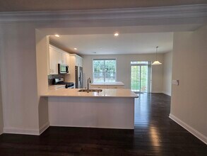 12 Putnam Ln in Danbury, CT - Building Photo - Building Photo