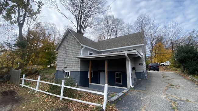 66 New Litchfield St in Torrington, CT - Building Photo - Building Photo