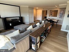 7044 Harbour Village Ct in Annapolis, MD - Building Photo - Building Photo