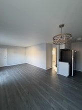 5720-5730 Yolanda Ave in Los Angeles, CA - Foto de edificio - Building Photo