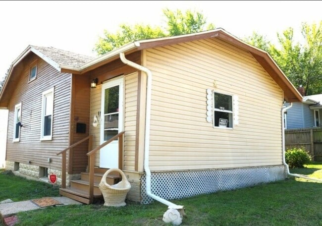 property at 640 S Stone St