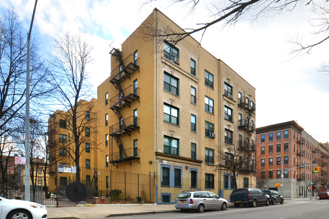 2300 Washington Ave in Bronx, NY - Building Photo - Building Photo