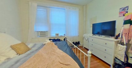 22 Euston St, Unit 1 in Brookline, MA - Foto de edificio - Building Photo