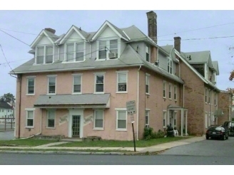 621 N 10th St in Lebanon, PA - Building Photo