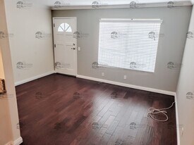 615 Vine St in Oceanside, CA - Building Photo