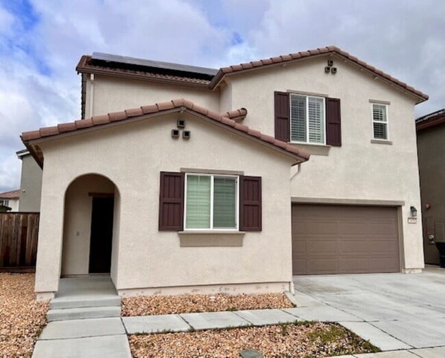 property at 1476 Descanso Ln