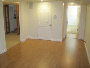 549 NE 79th St in Seattle, WA - Building Photo - Building Photo