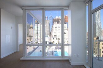 180 John St in New York, NY - Building Photo - Building Photo