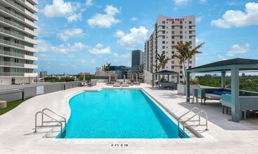 The Skylar in Miami, FL - Building Photo - Building Photo