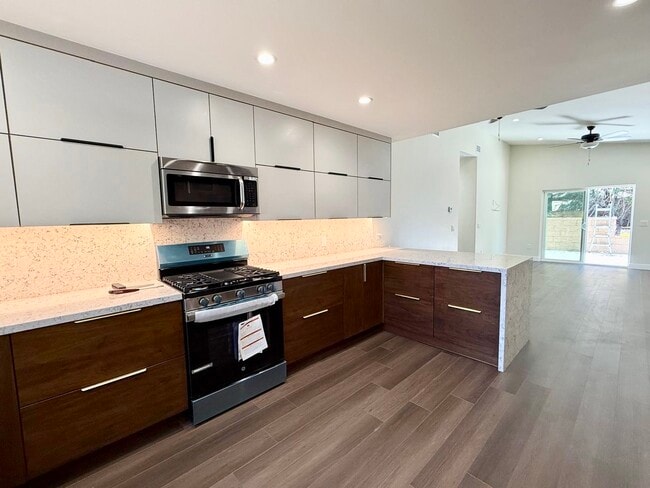 1522-30 Falda Del Cerro Ct in El Cajon, CA - Building Photo - Building Photo