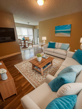 5737 Gatlin Ave in Orlando, FL - Foto de edificio - Building Photo
